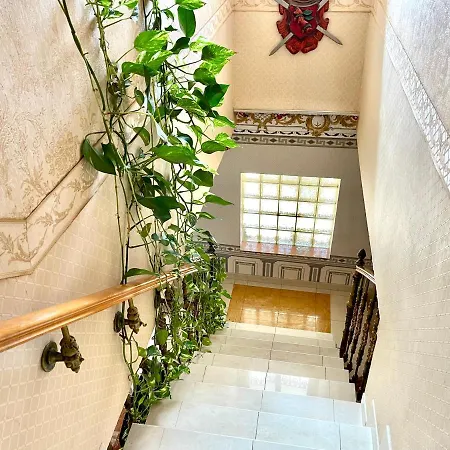 Del Arte Villa *