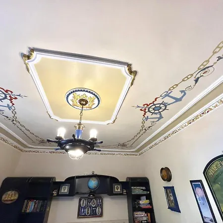 Del Arte Villa *